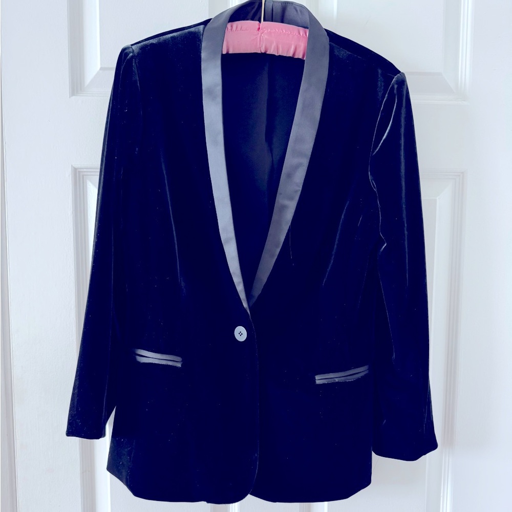 Bailey/44 Black Velvet Blazer with Satin Trim